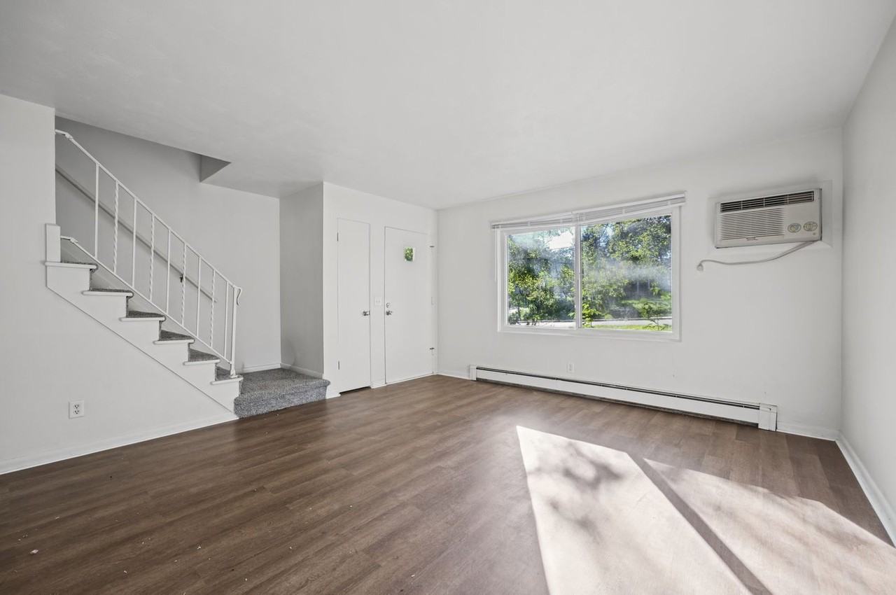1924 Sunnyside Dr - Photo 7 of 18