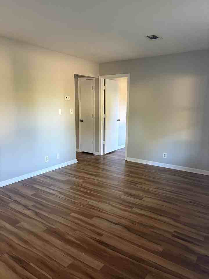 104 Bluebird Ct #1 - Photo 2 of 9