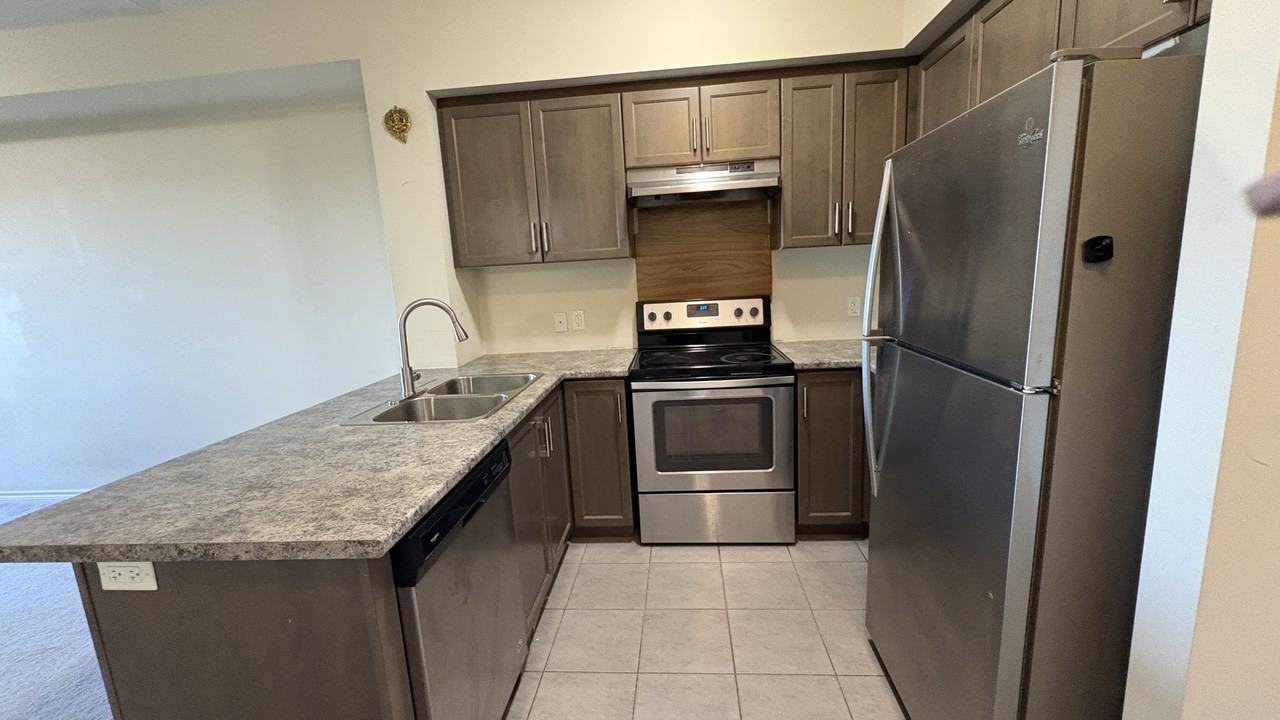 630 Sauve St - Photo 5 of 21