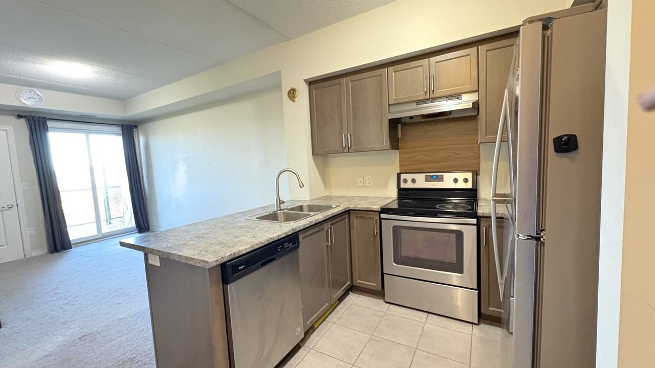 630 Sauve St - Photo 7 of 21