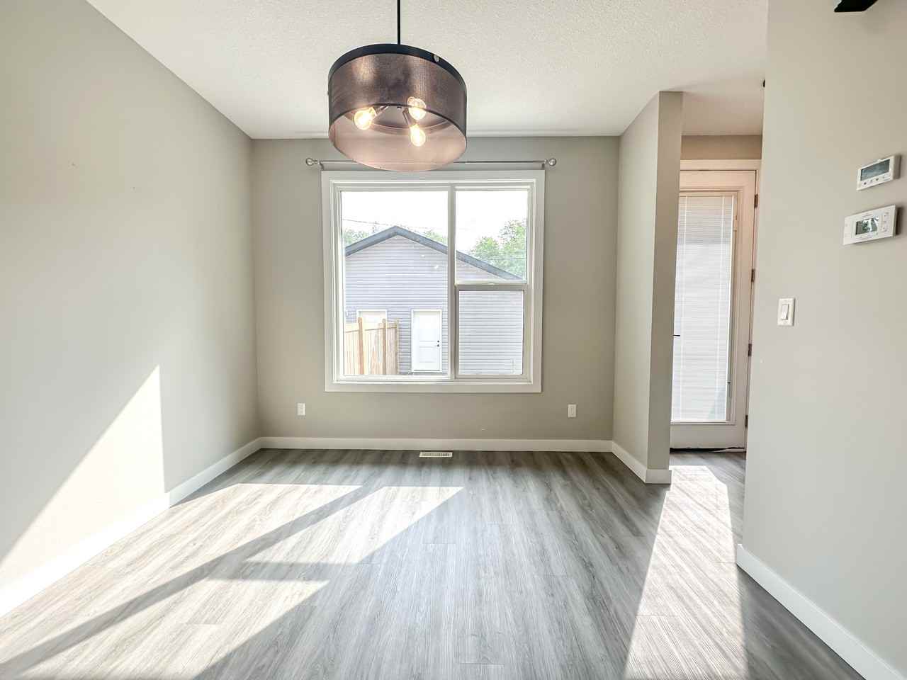 7757 81 Ave Nw - Photo 7 of 22