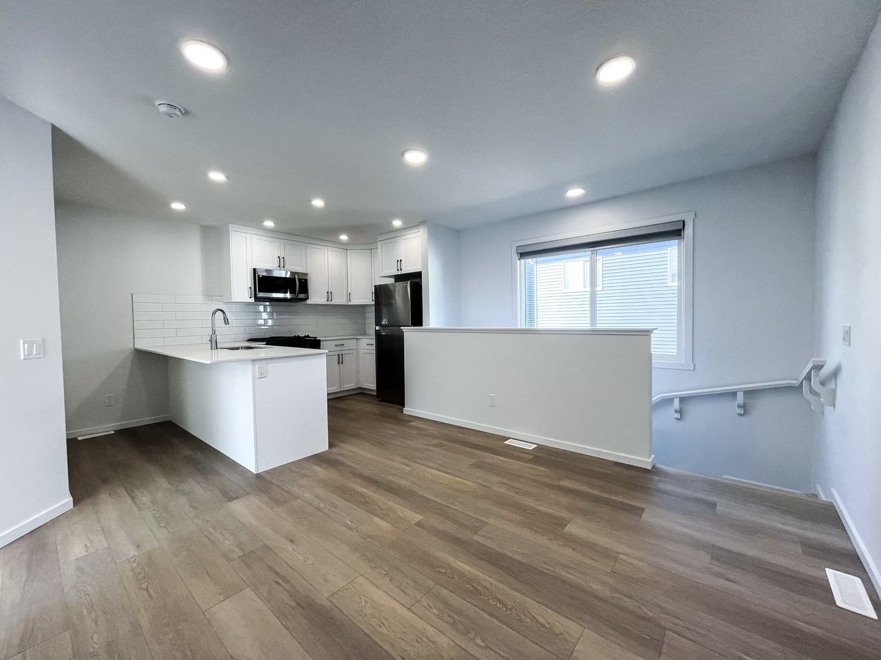 244 Orchards Blvd Sw - Photo 4 of 11