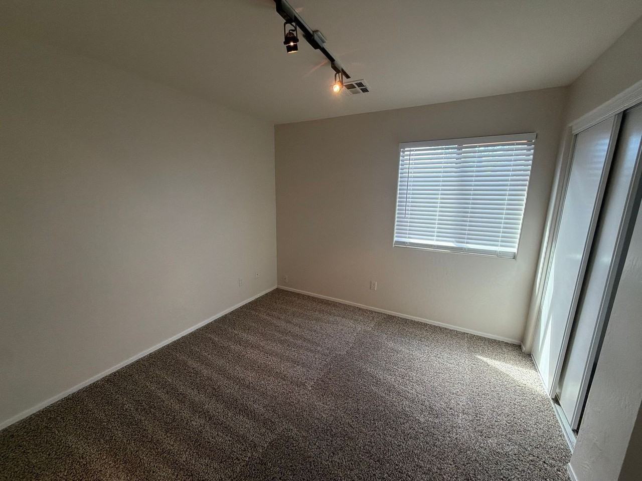 7826 S 72nd Ln - Photo 6 of 17