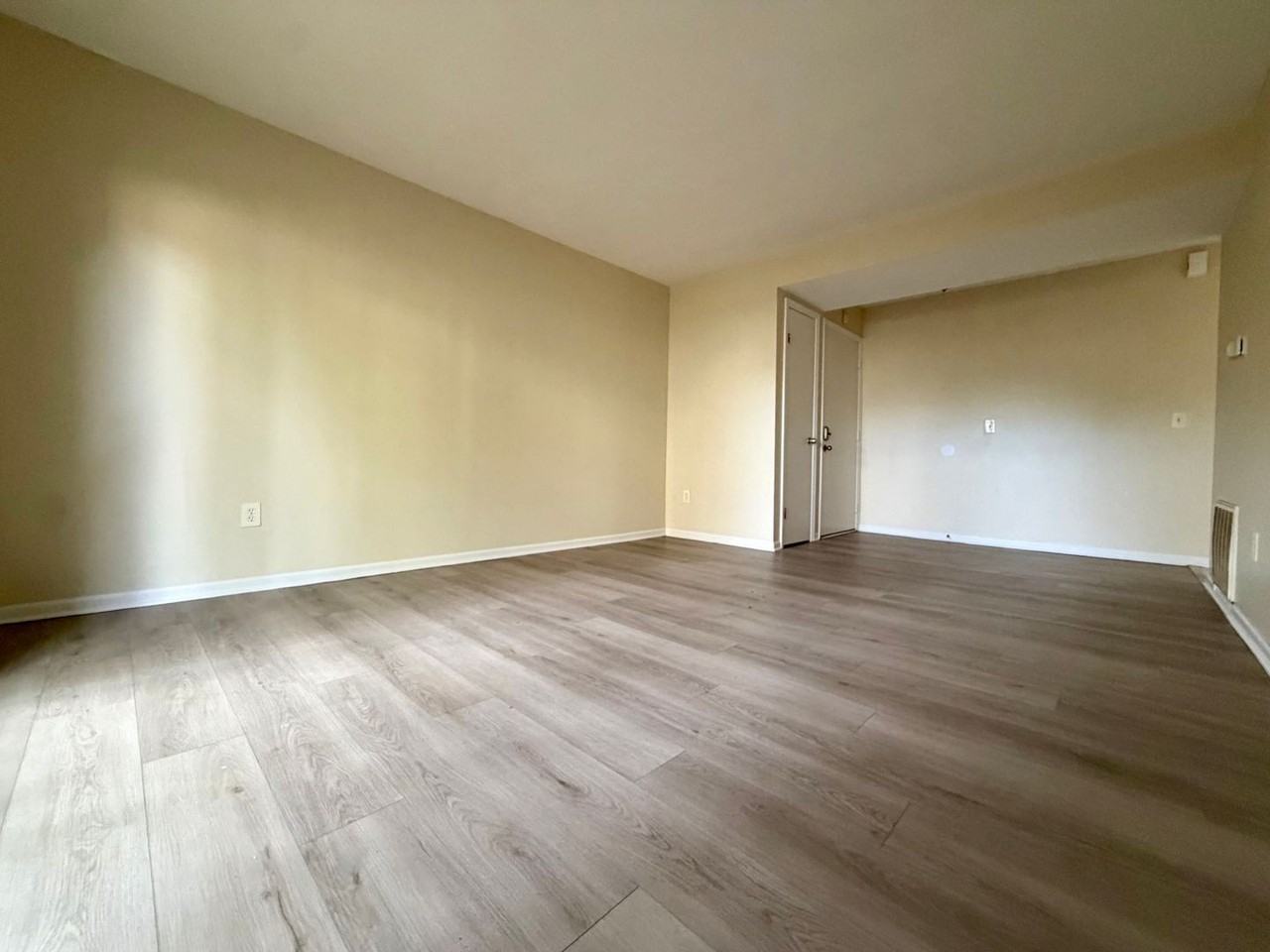 2956 Vineland Ave Se - Photo 6 of 19