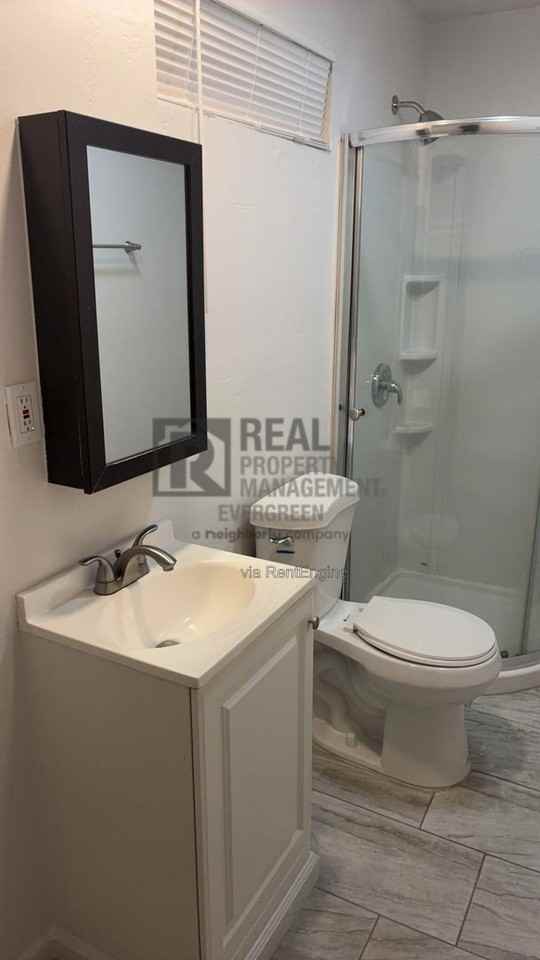 303 N 3rd St #REAR - Photo 5 of 6