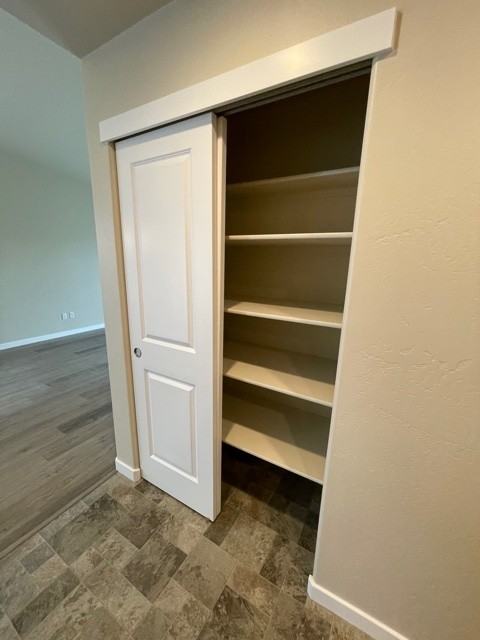 1012 Sw Oliver Pl - Photo 6 of 48
