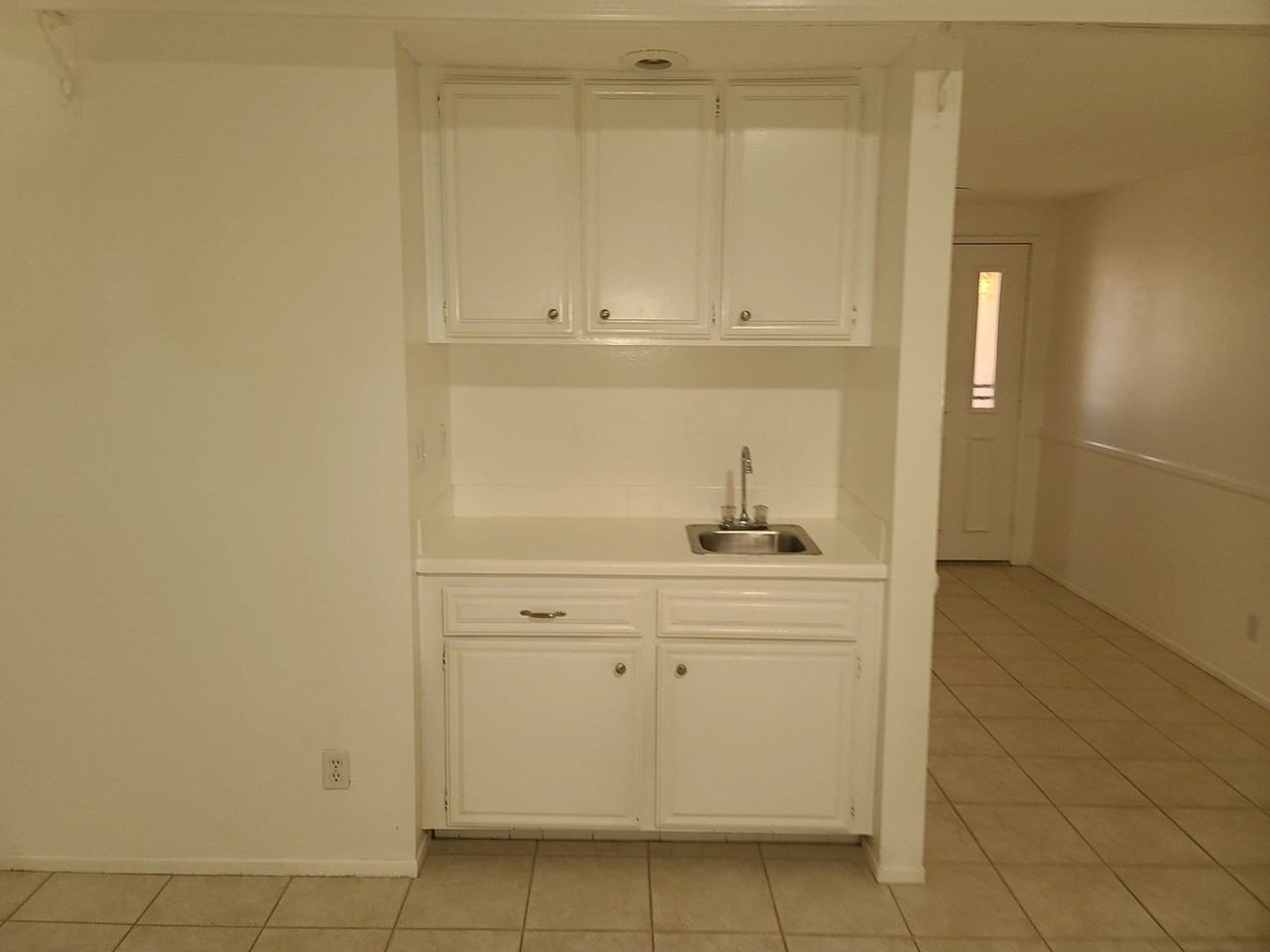 2191 Flame Tree Way - Photo 4 of 8