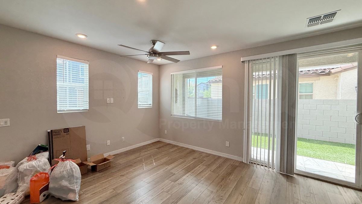 4847 S Ferric - Photo 4 of 20