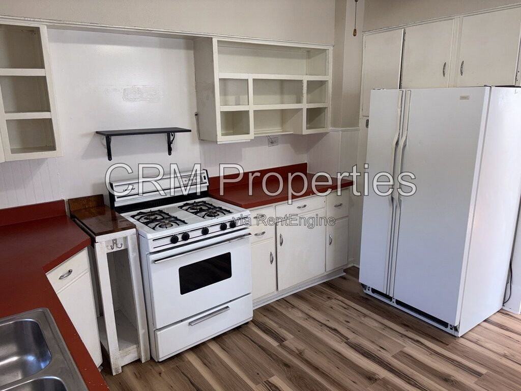 1005 N Indiana Ave - Photo 7 of 24