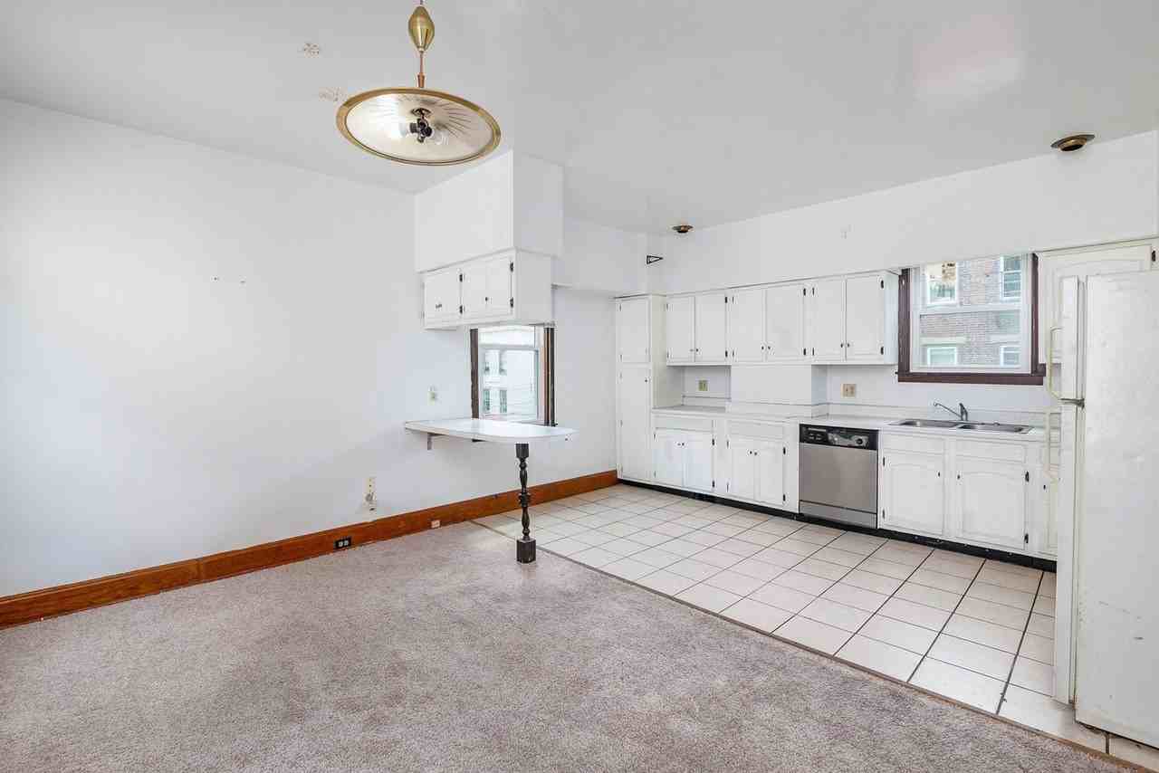 333 W Mcmillan St - Photo 3 of 13