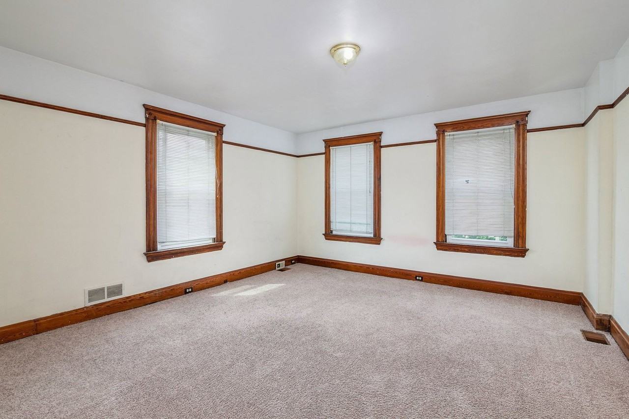 333 W Mcmillan St - Photo 7 of 13
