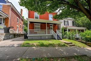 featured image of 2422 W Clifton Ave