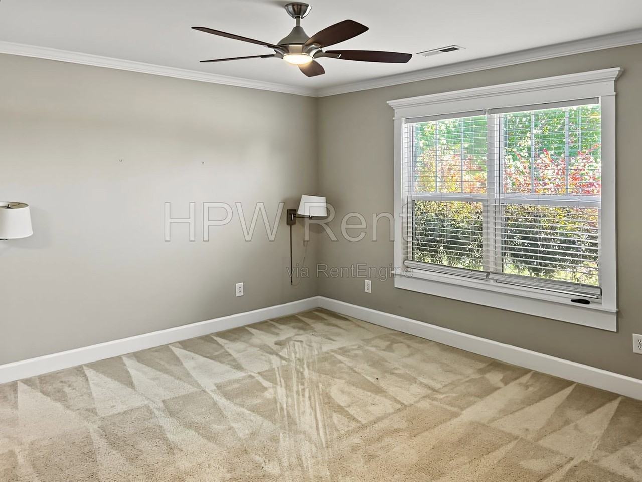 111 Hunter Landing Dr - Photo 7 of 19