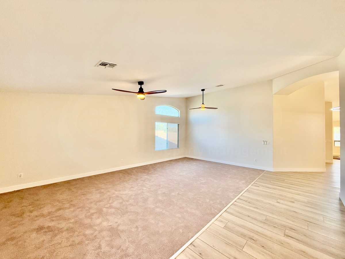 20457 N 87th Dr - Photo 3 of 31