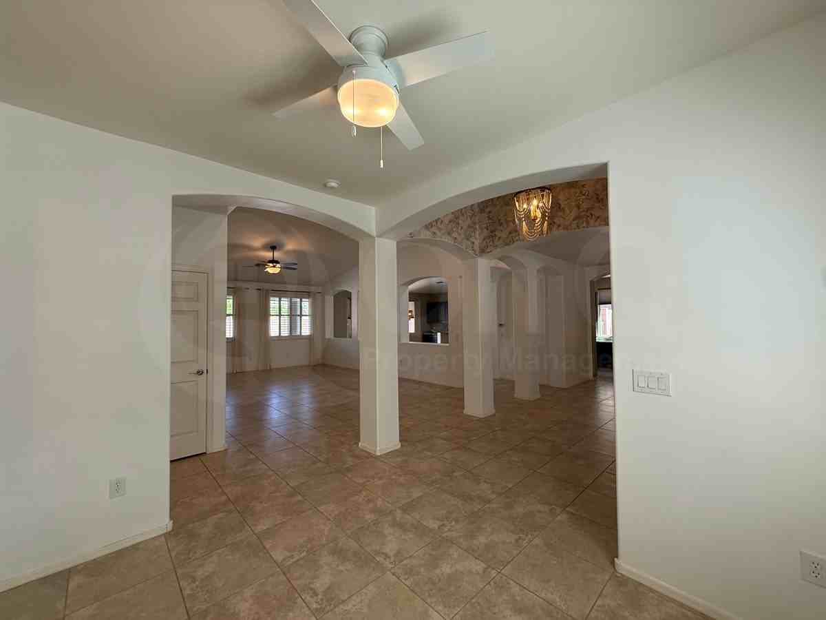 3430 W Bell Song Pl - Photo 5 of 29