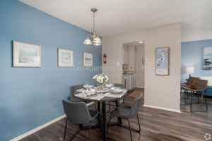 featured image of 101 Hackberry St #706