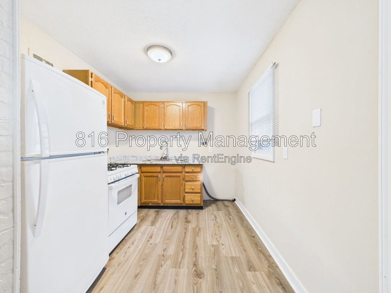 6104 E 152nd Ter #A - Photo 5 of 19