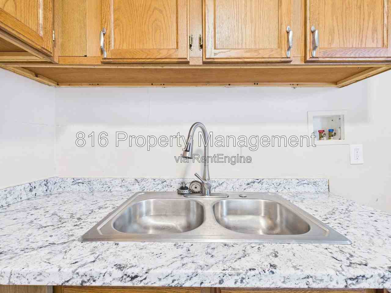 6104 E 152nd Ter #A - Photo 6 of 19