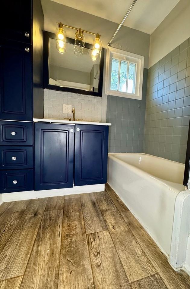 1043 Ada Ave - Photo 7 of 12