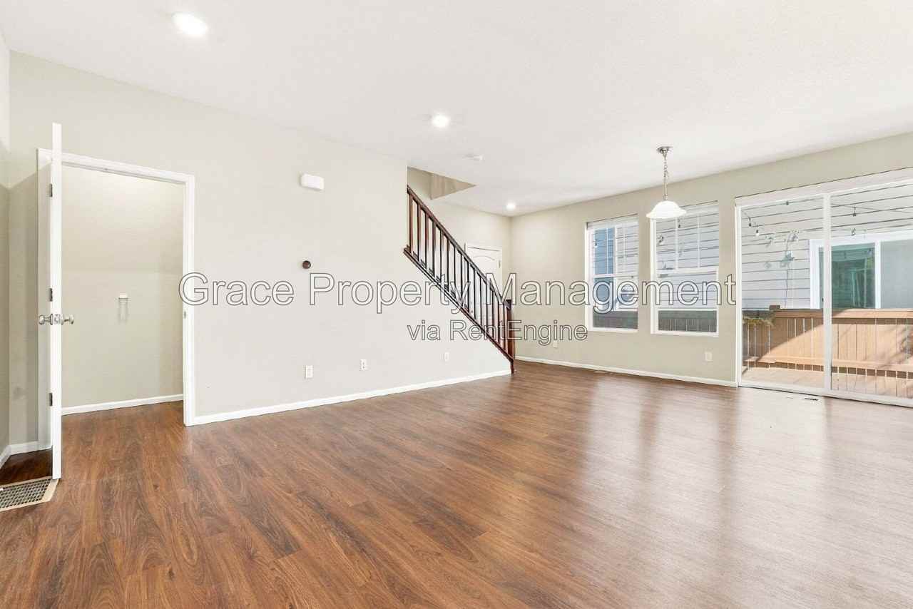 9327 E 60th Ave - Photo 3 of 25