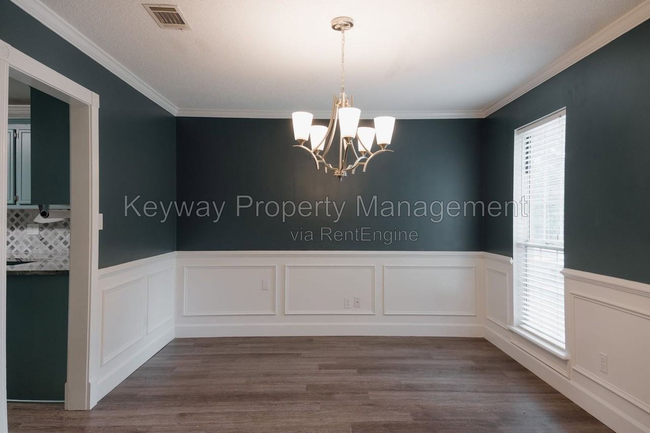 4752 High Meadow Ct - Photo 3 of 19