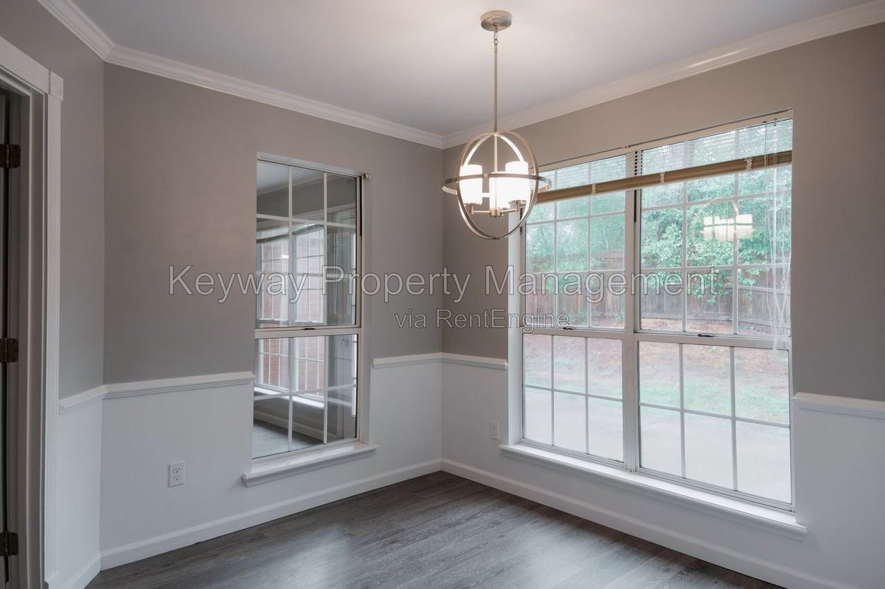 4752 High Meadow Ct - Photo 6 of 19