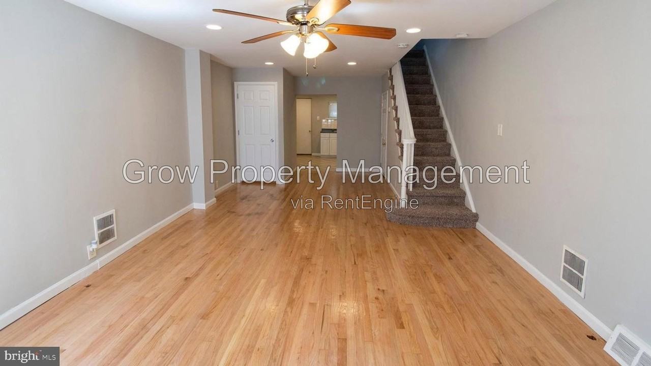 431 Dudley St - Photo 2 of 18