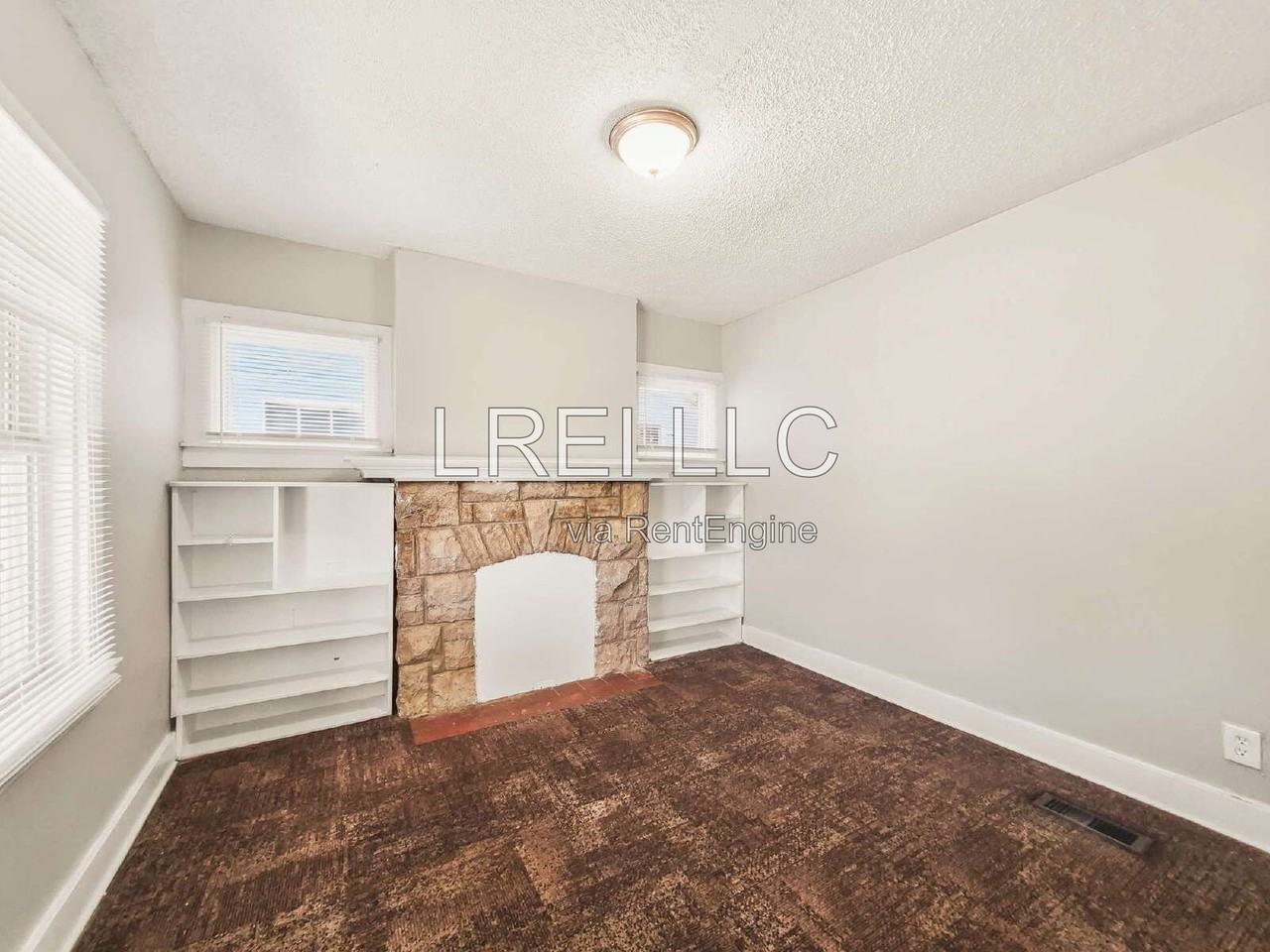320 Cecil Ave - Photo 3 of 18