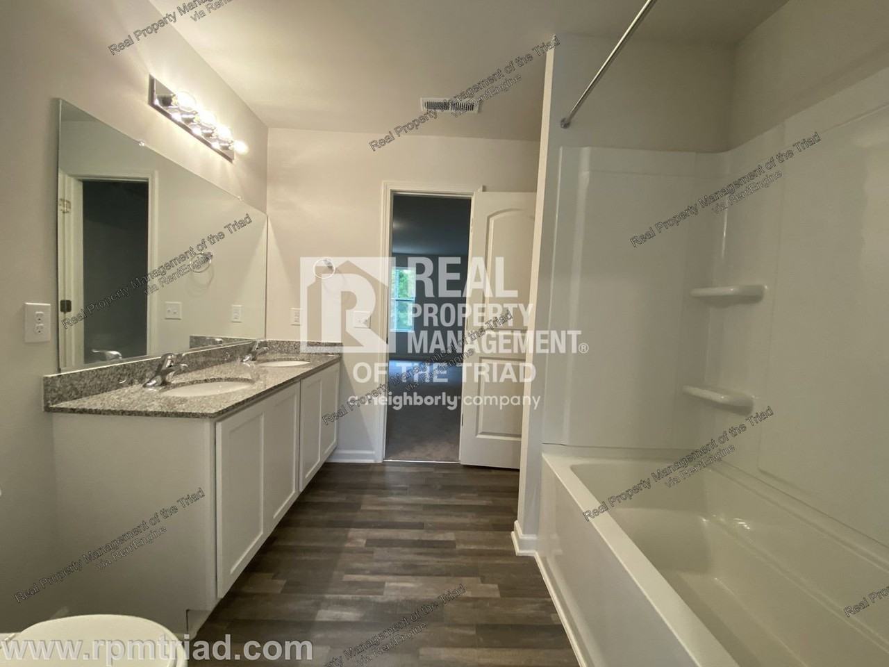 132 Eli Ave - Photo 5 of 29
