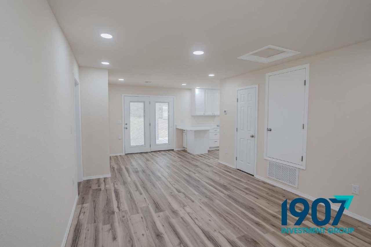 2129 Turner Dr - Photo 7 of 28