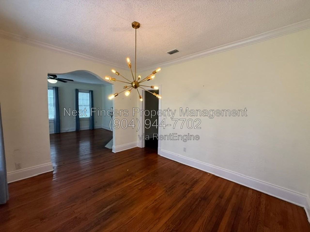 4702 Ramona Blvd - Photo 7 of 31