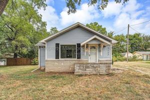 featured image of 3203 W Harrison St