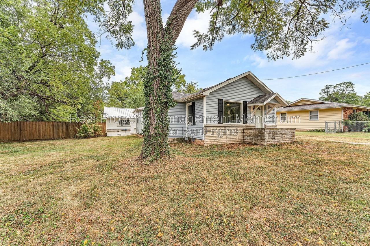 3203 W Harrison St - Photo 4 of 25
