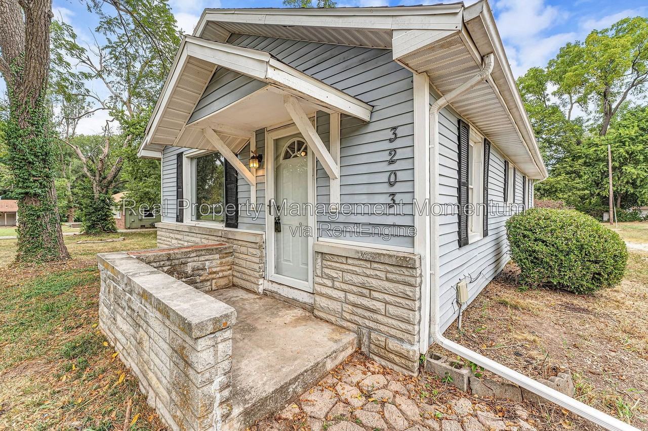 3203 W Harrison St - Photo 5 of 25