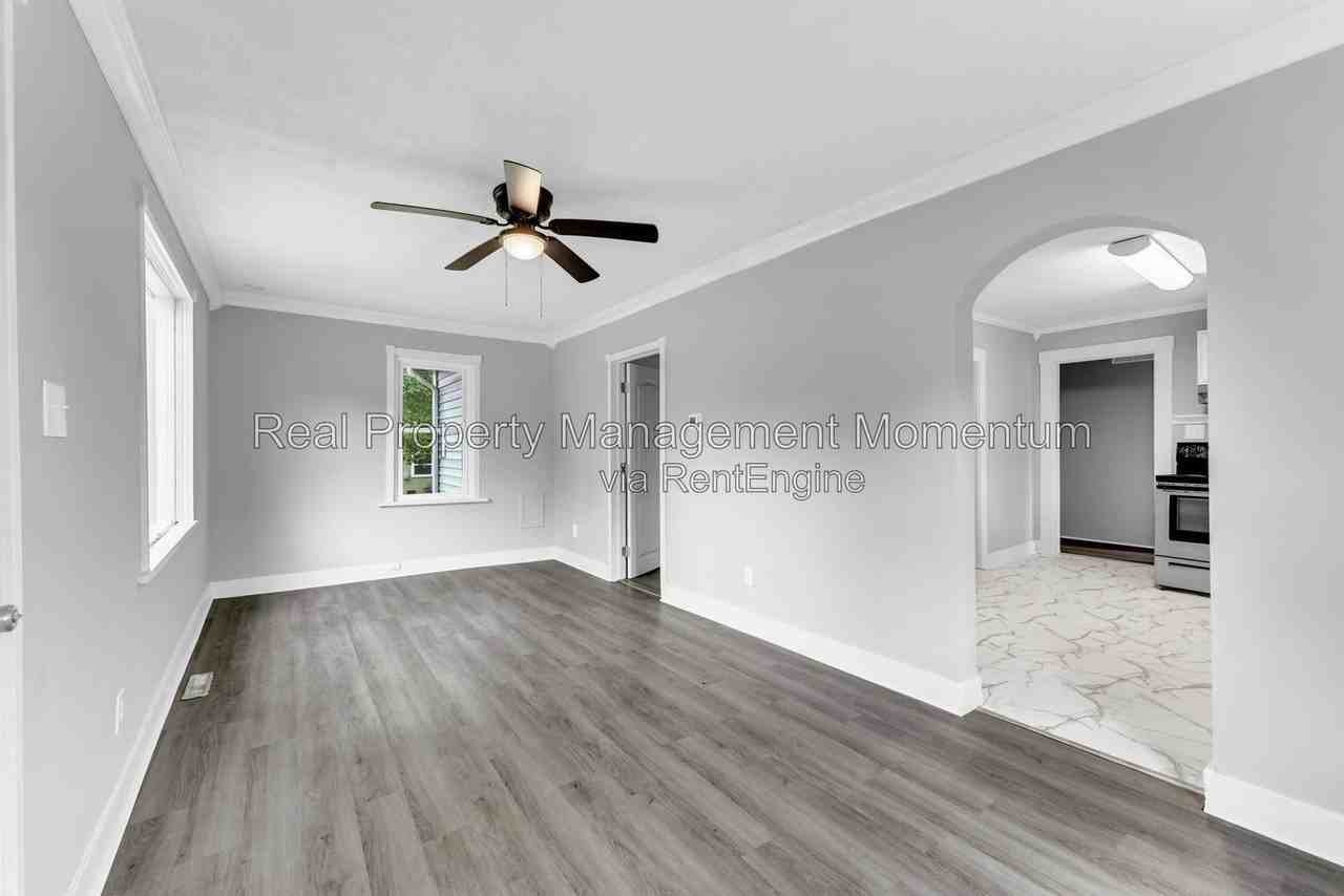 3203 W Harrison St - Photo 6 of 25