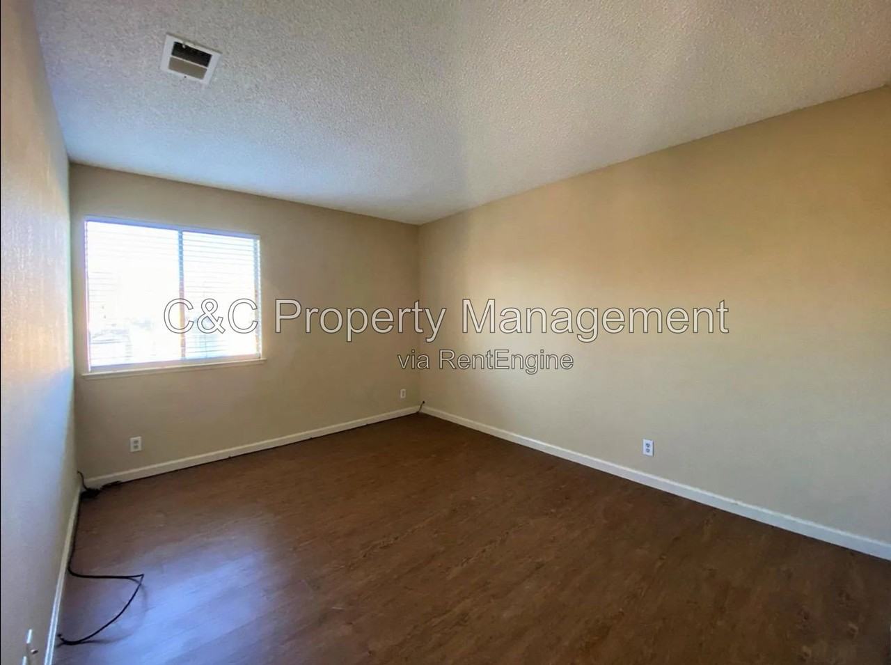 9235 Solana Dr - Photo 7 of 12