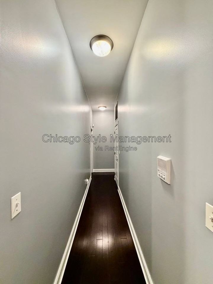 221 E 31st St #2 - Photo 4 of 8