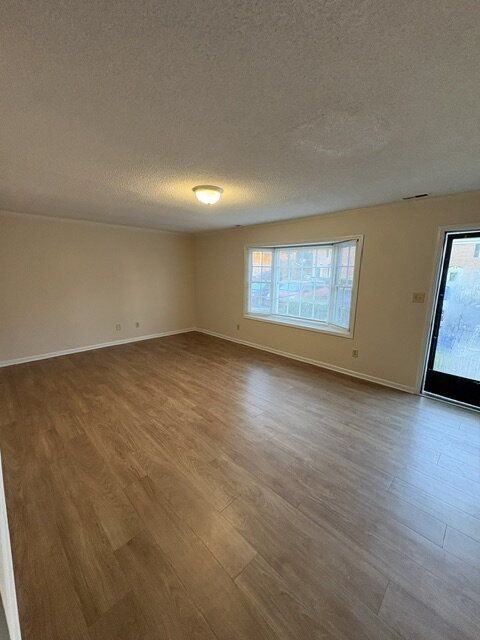 21 David Dr - Photo 3 of 19