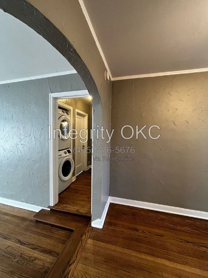 1801 Carey Pl - Photo 6 of 23