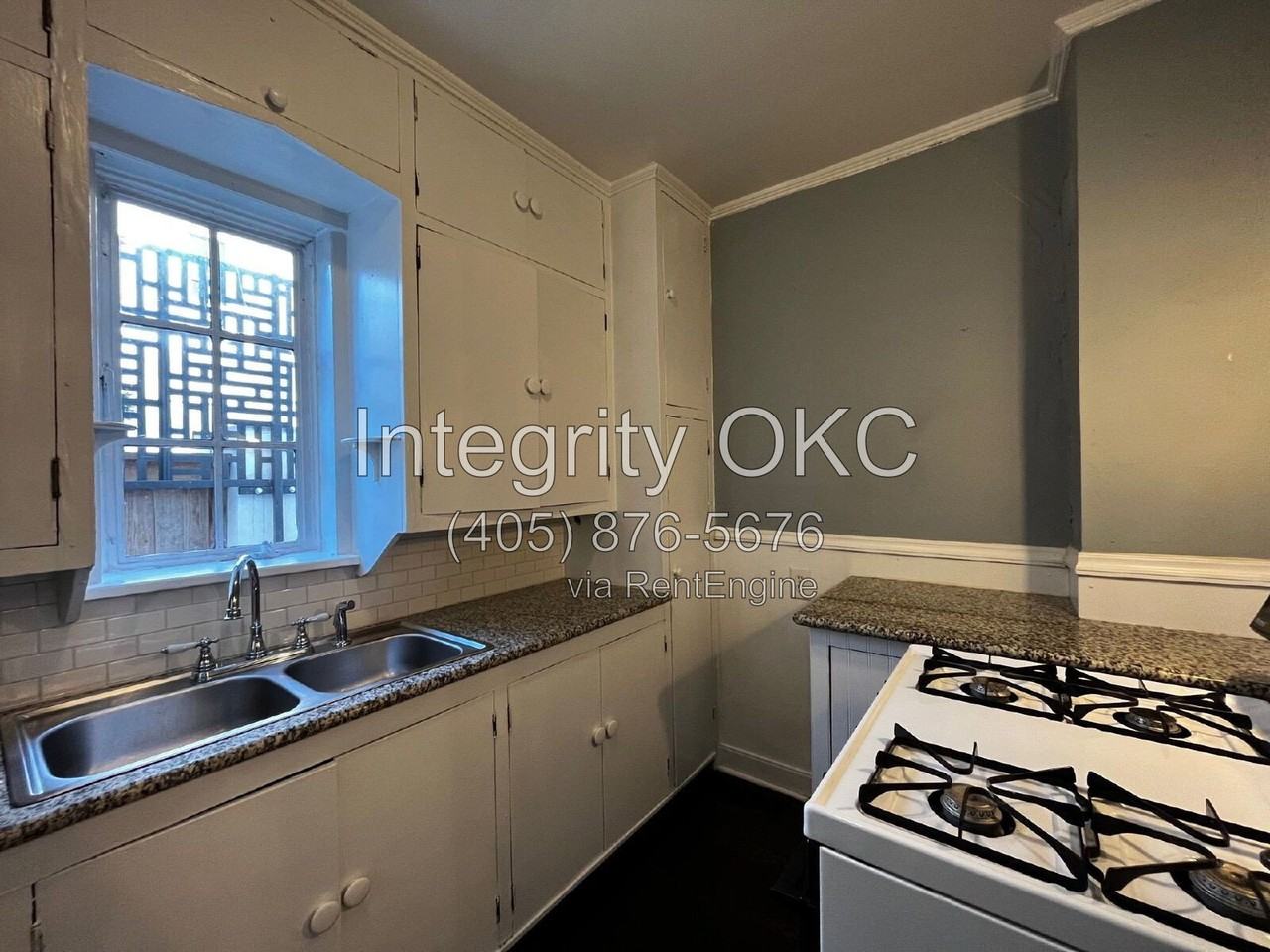 1801 Carey Pl - Photo 7 of 23