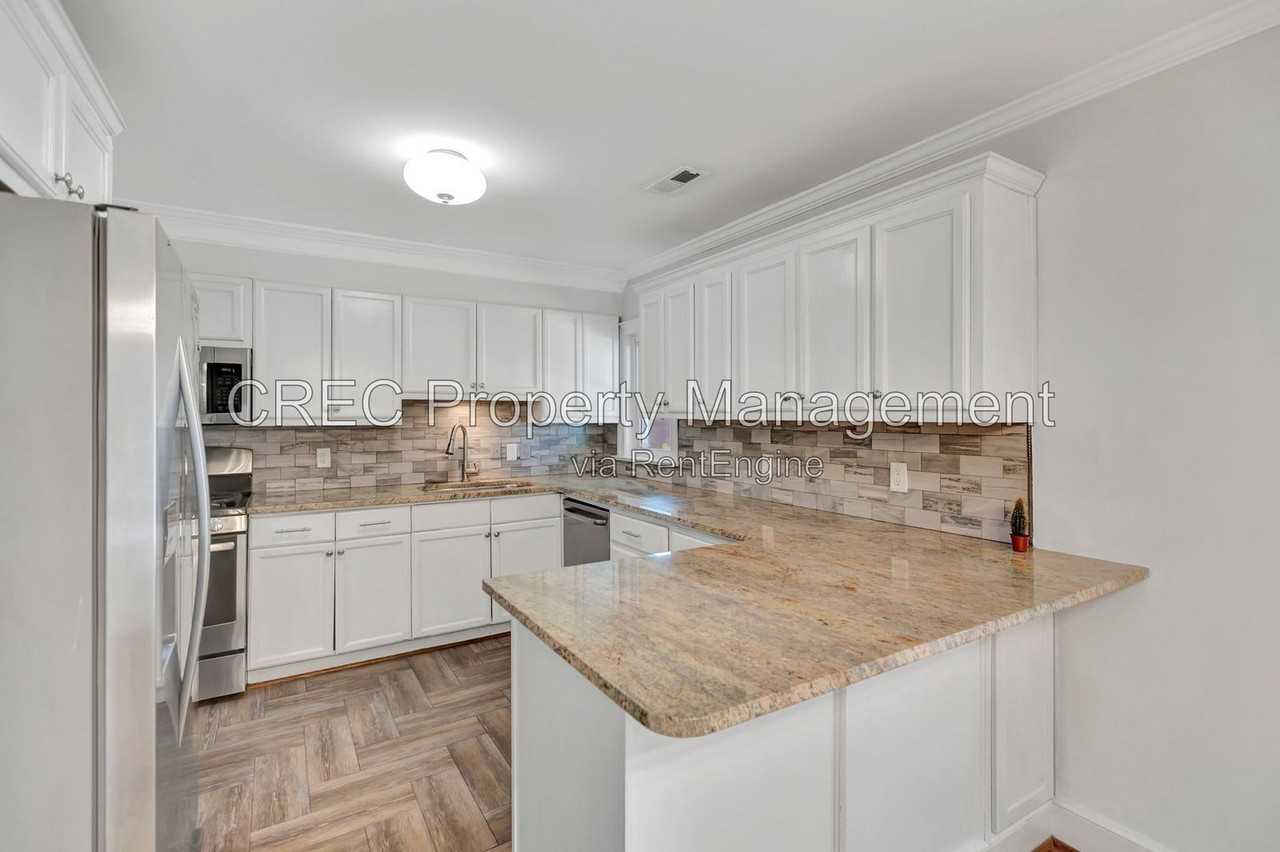 1211 Camelia Rd - Photo 7 of 28