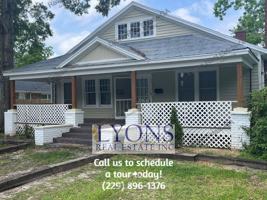 featured image of 315 S Berrien St #1