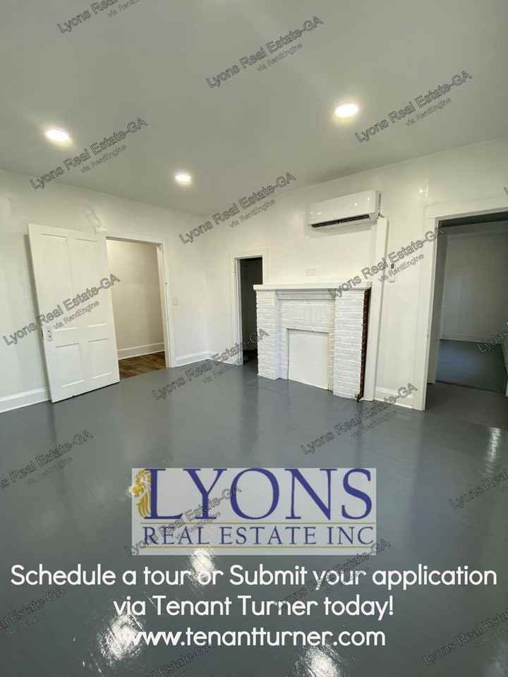 315 S Berrien St #1 - Photo 5 of 11