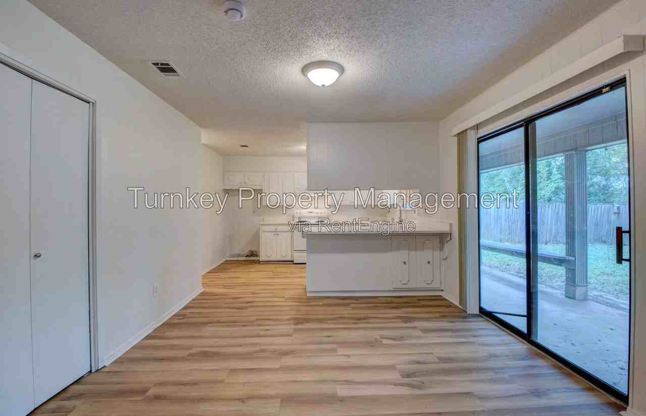 6013 Tall Pine Blvd - Photo 6 of 17