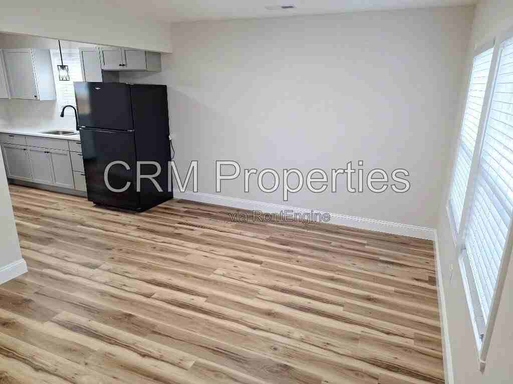 1212 S Purdum St - Photo 6 of 19