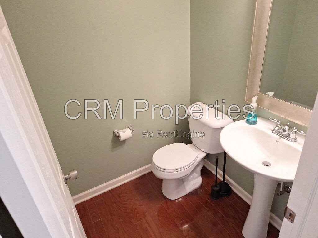 8250 Ethan Dr - Photo 7 of 33