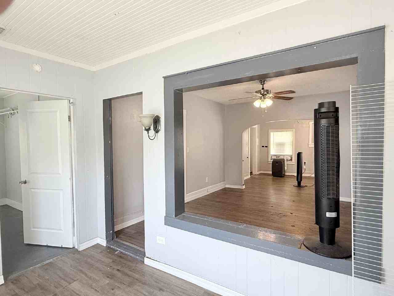 1933 47th St S - Photo 3 of 25