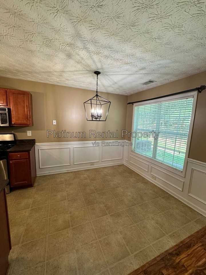 608 Shadow Valley Ct - Photo 5 of 22