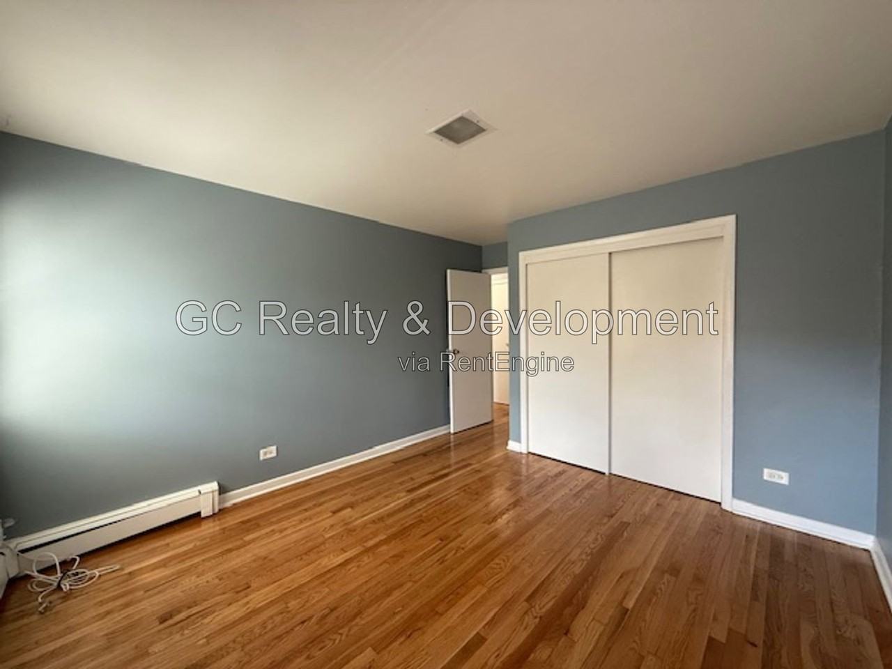 229 Uteg St #4 - Photo 6 of 11
