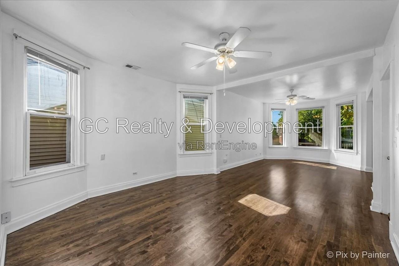 3327 N Claremont Ave #2 - Photo 5 of 29